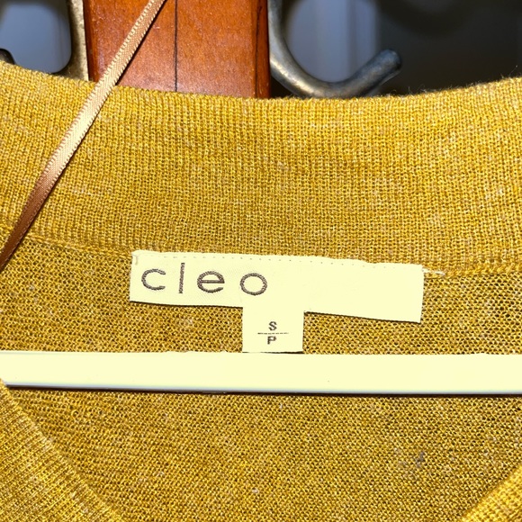 Women’s Cleo Shirt - Picture 3 of 3